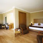 Gundem Hotel